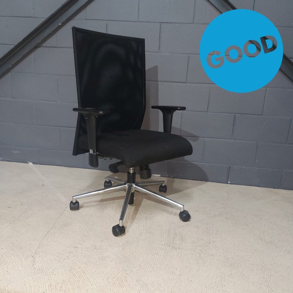 Used Operators Chair Black Mesh Back Black Seat 1D Arms Chrome